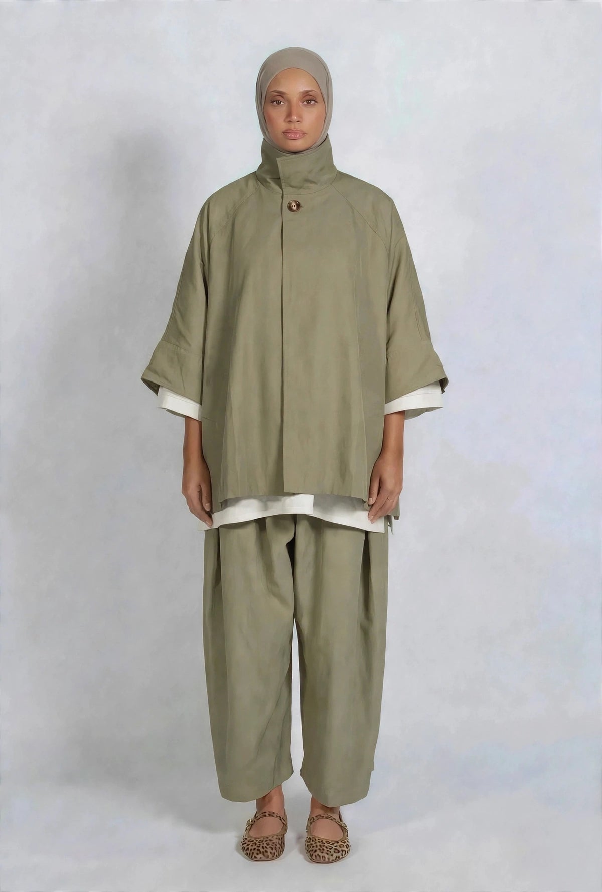 Trench cape short khaki