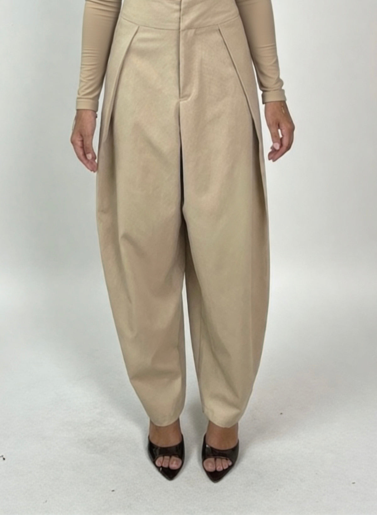 Wide balloon pants beige